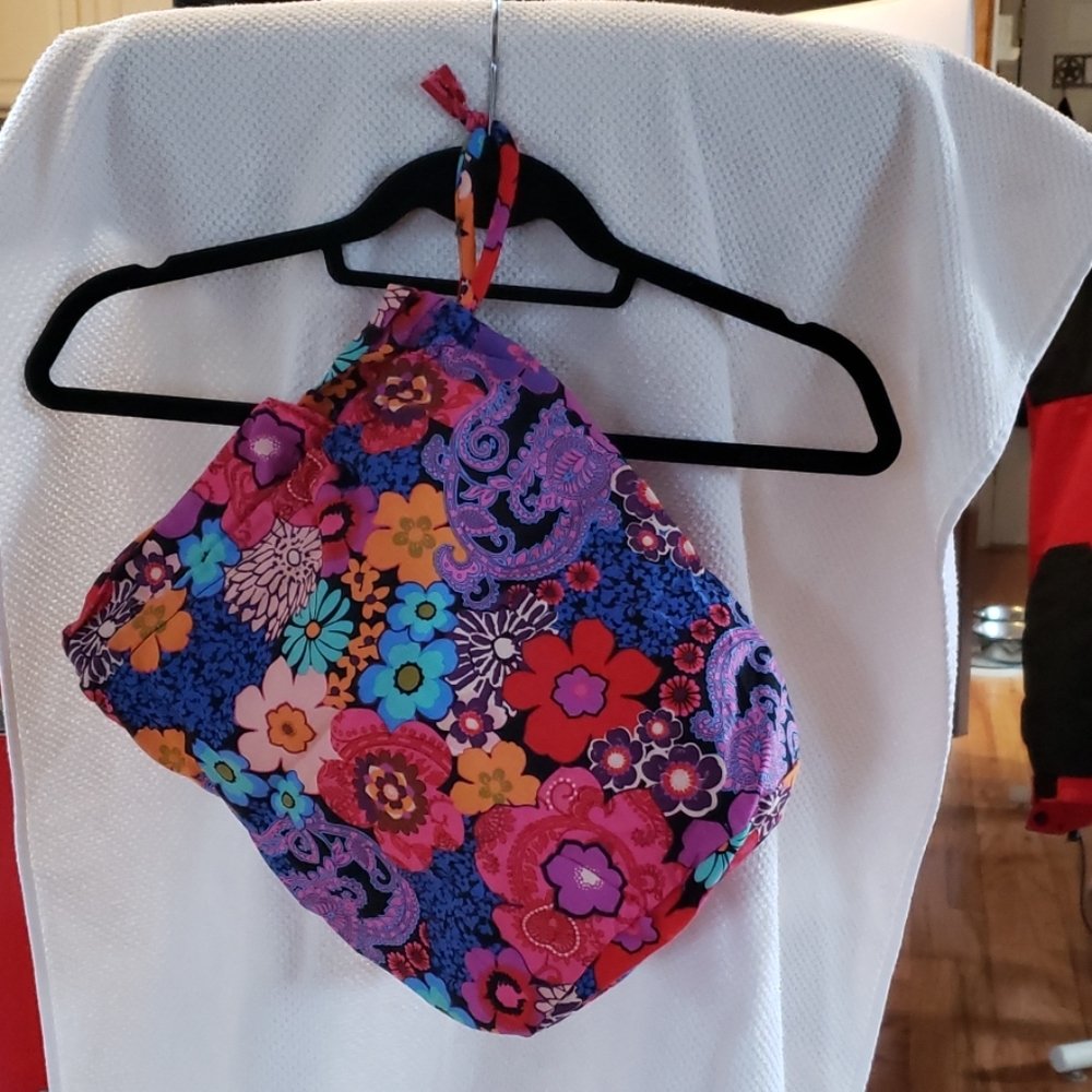 Vera bradley floral fiesta drawstring bag